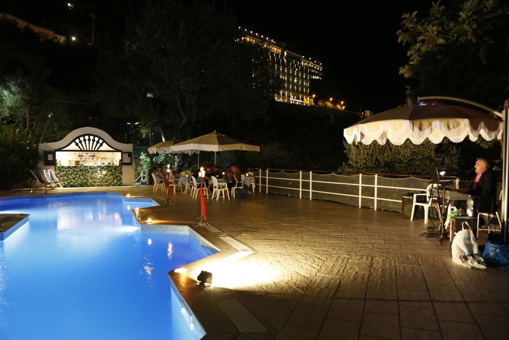 Camping Nube D'Argento Sorrento Dış mekan fotoğraf
